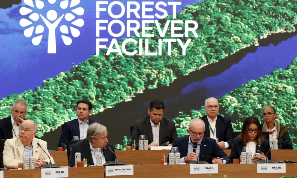 Lula da Silva fala durante o lançamento da TFFF (Fundo de Florestas Tropicais para Sempre), durante a COP30 - Foto: Bruno Peres/Agência Brasil