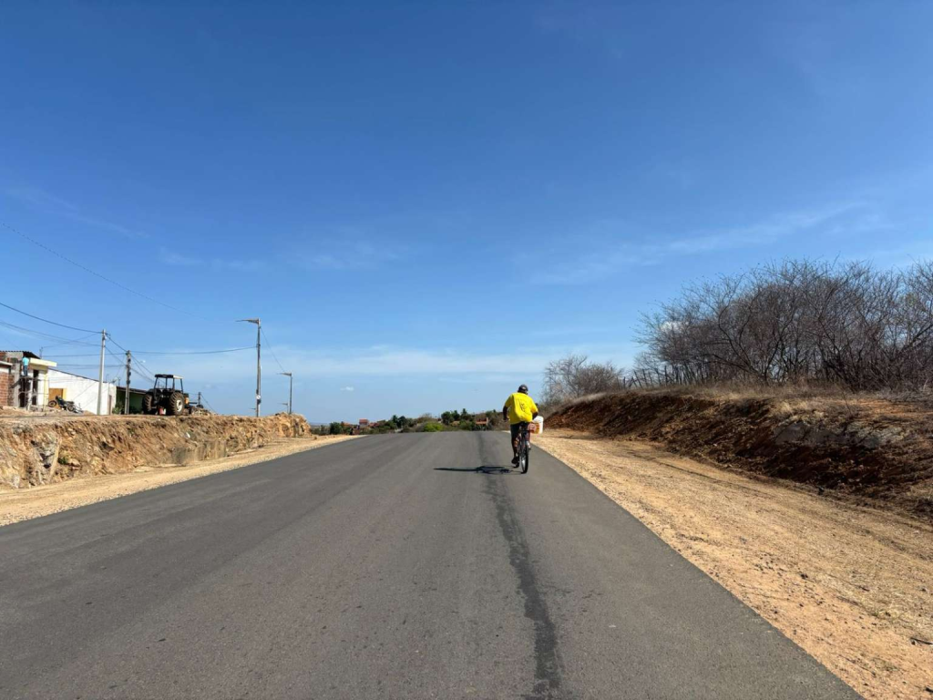 Além do calor intenso, a umidade relativa do ar tende a reduzir principalmente no centro-sul cearense, com índices variando entre 20% e 30% nas tardes - Foto: Marciel Bezerra.