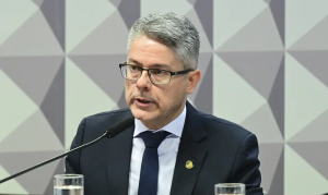 Alessandro Vieira avalia que texto da Câmara está adequado “no mérito” - Foto: Geraldo Magela/Agência Senado