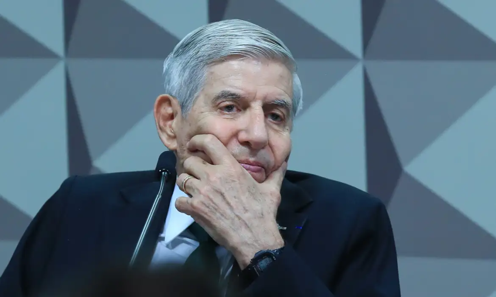 General Augusto Heleno durante depoimento à CPMI do golpe - Foto Lula Marques/ Agência Brasil