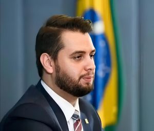 Filipe Martins, ex-assessor do ex-presidente Jair Bolsonaro - Foto: Arthur Max/MRE/Agência Brasil.