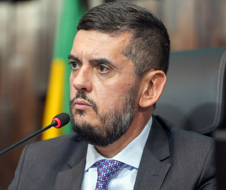 Determinação veio após deputados derrubaram a prisão de Bacellar - Foto: Thiago Lontra/ALERJ