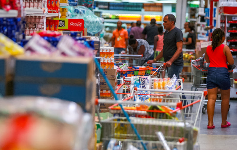 A medida tem forte impacto multiplicador, estimulando o consumo. Foto: Joasouza (Depositphotos).