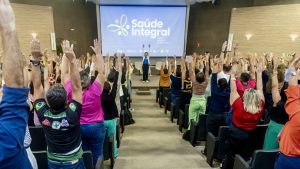 Evento reúne especialistas para debater estratégias de saúde, riscos psicossociais e liderança no ambiente corporativo - Foto: Divulgacão
