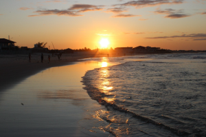 Pôr de sol na Praia da Caponga, em Cascavel-CE - Foto: Kiko Barros.