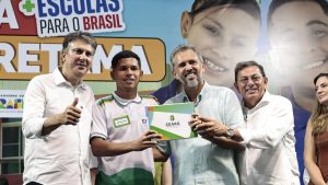 Fotos: Carlos Gibaja e Hiane Braum/Casa Civil