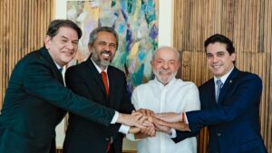 Lula fecha acordo entre Elmano e Cid -Fotos: Instagram