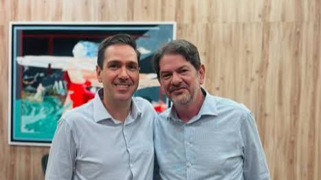 "Orgulho de caminhar ao lado de quem tem tanta história", disse Eduardo - Foto Divulgação
